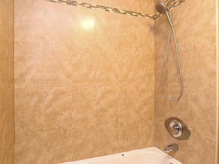 30 Lamb Ave #5C — Photo 13