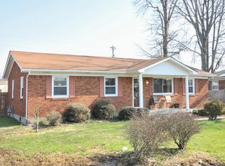208 Majestic Blvd, Louisville, KY 40229