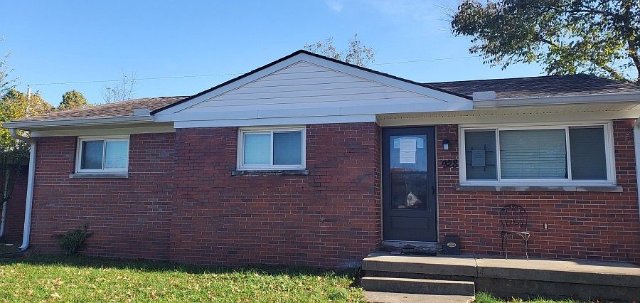 1st image of 928 De Porres Ave