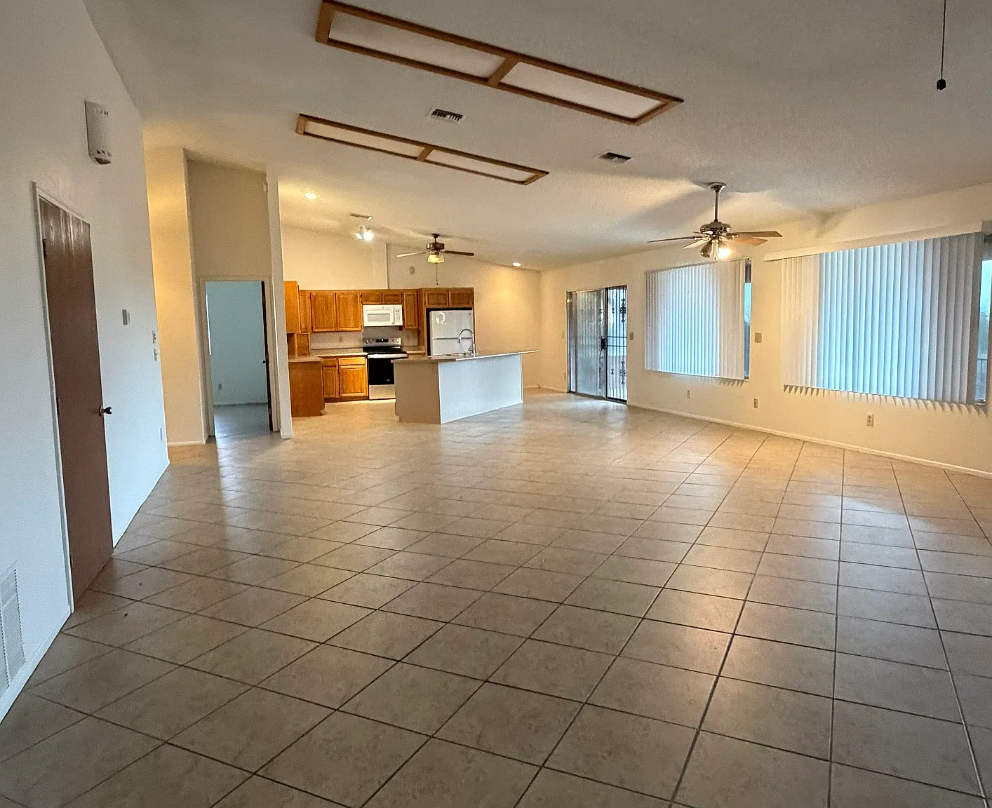 533 East Montgomery Ave - . — Photo 3