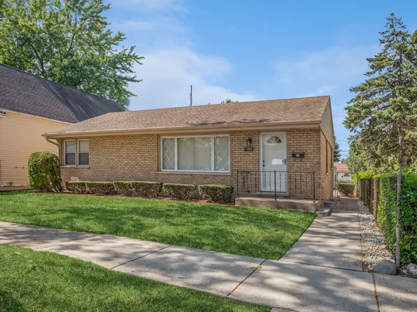 1980 Illinois St, Des Plaines, IL 60018