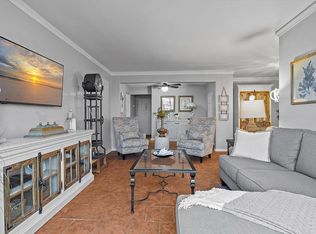 12116 Ocean Promenade APT 1E, Far Rockaway, NY 11694