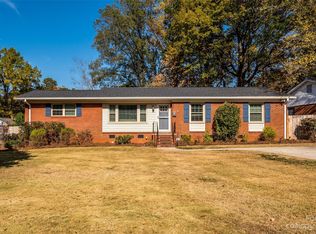 2901 Enfield Rd, Charlotte, NC 28205