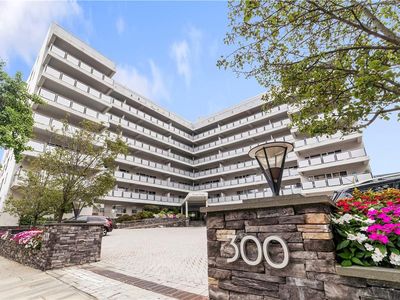 300 Martine Avenue #7A, White Plains, NY, 10601