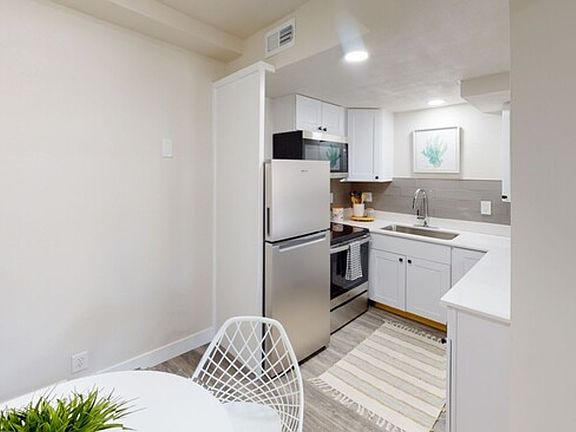 5th image of 1027 E Barbara Pl APT 12