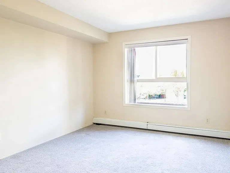 5303 25th Ave NW — Photo 7