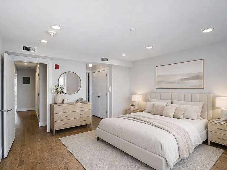 848 E Broadway #3B — Photo 7