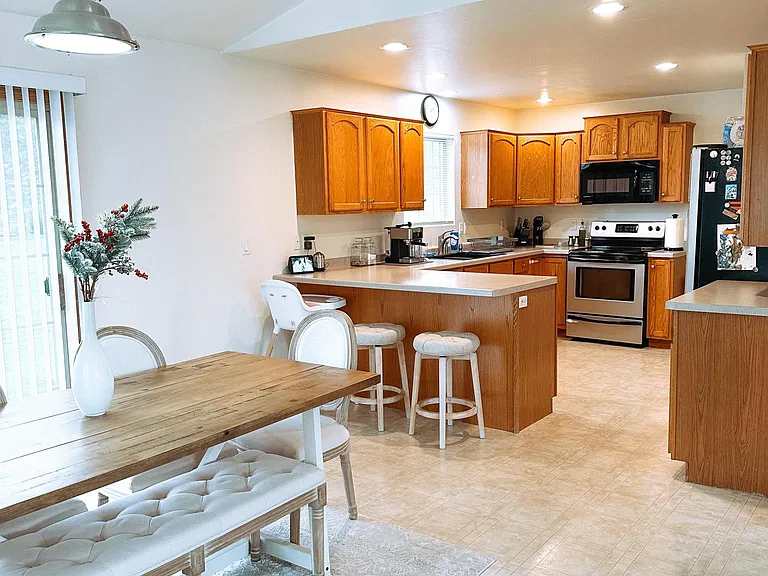 4620 Fox Grove Rd — Photo 6