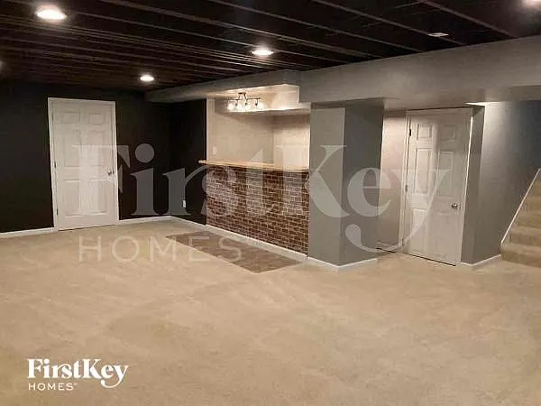 115 Winter Park Ct — Photo 2