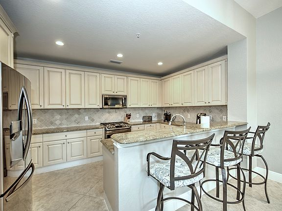 4th image of 9234 Campanile Cir Unit 102