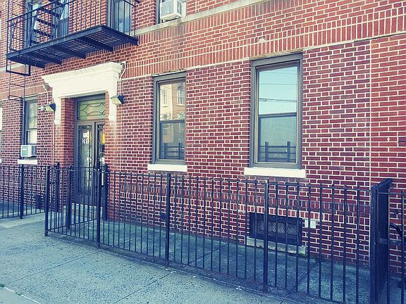 5th image of 2910 Astoria Blvd APT 1B