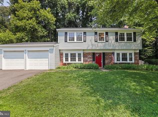 8832 Sweet Gum Pl, Springfield, VA 22153