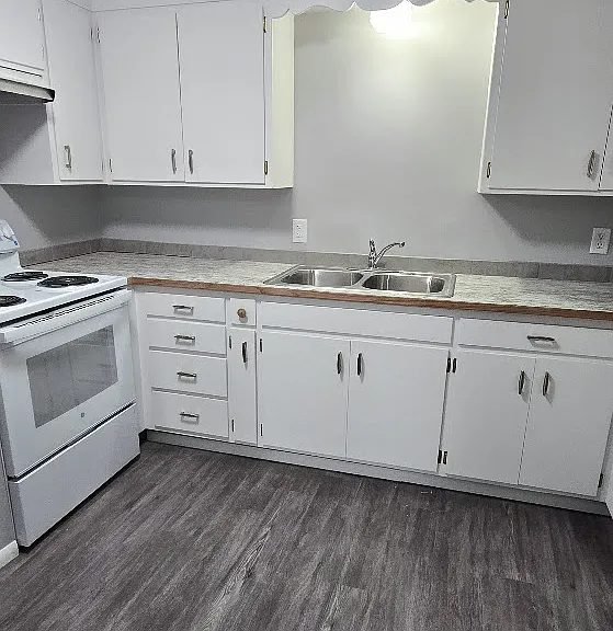 1320 W 8th Ave #B — Photo 2