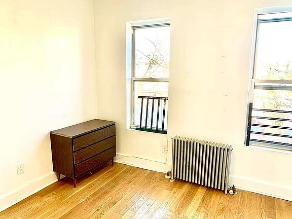2nd image of 880 Woodward Ave Floor 3
