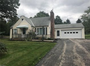 12621 Ward Dr, Chesterland, OH 44026