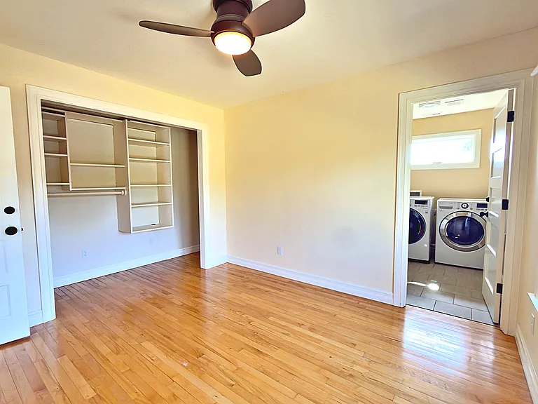 1827 N Skidmore St — Photo 36