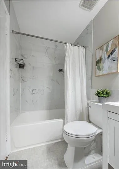 5822 Burke Manor Ct — Photo 25