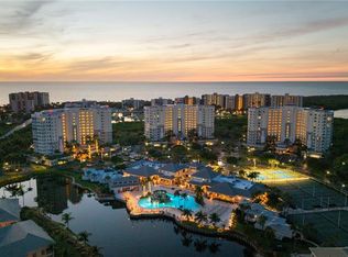 300 Dunes Blvd APT 901, Naples, FL 34110