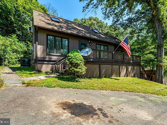 2nd image of 8844 McGrath Rd