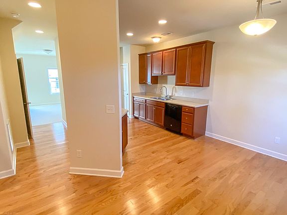 2nd image of 225 Phoenix Blvd NW