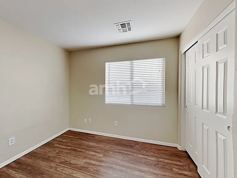 414 S 114th Ave — Photo 16