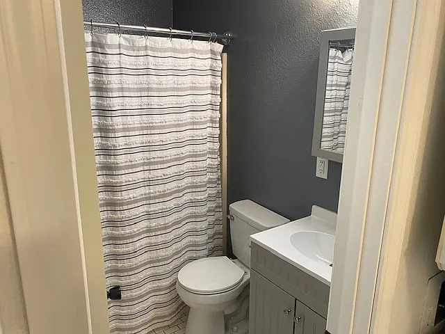 612-C4 E Campus Dr — Photo 7