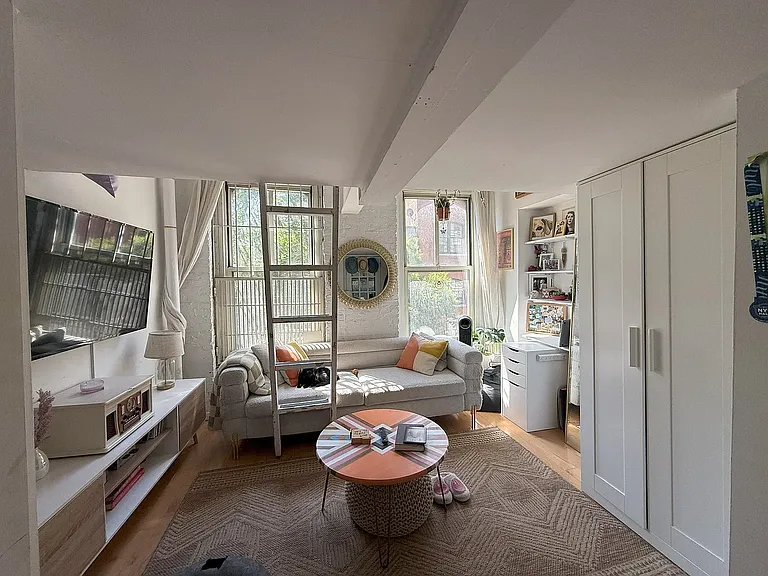 308 Mott St #3D — Photo 2