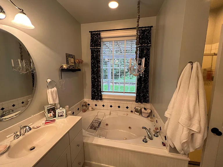 4896 Highlands Pl — Photo 13