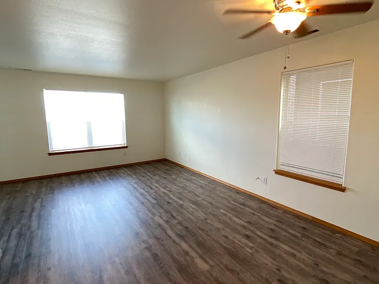 2862 SW Indian Cir — Photo 17