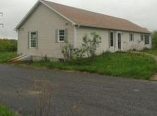 55 Ridge Rd, Deerfield, NH 03037