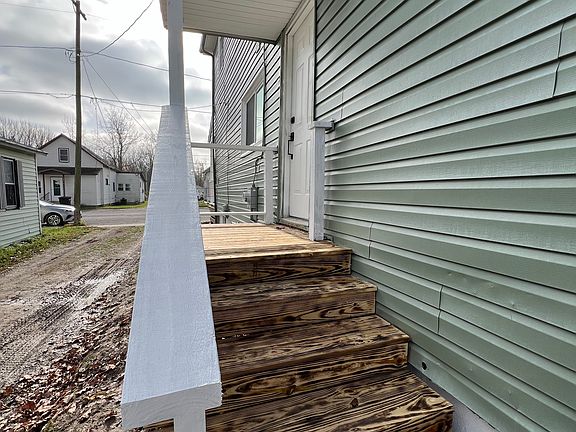 Second entrance of 212 Wall Street #1