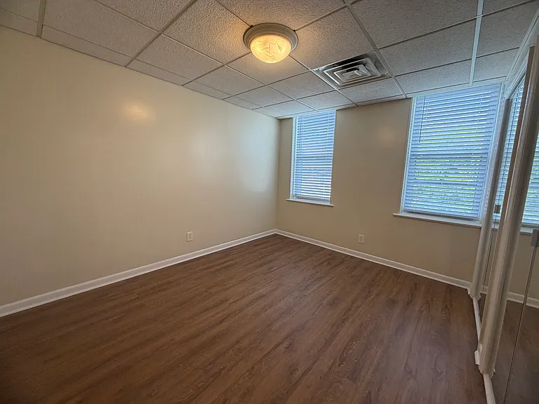 34 Ernest St #2 — Photo 11