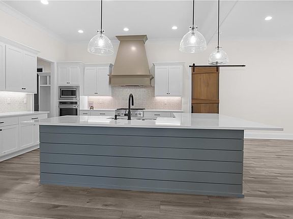 5th image of 5048 Twin River Pl