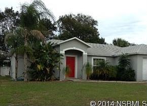 1st image of 221 Pine Ave
