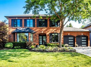 1319 Greeneagle Dr, Oakville, ON L6M 2N1