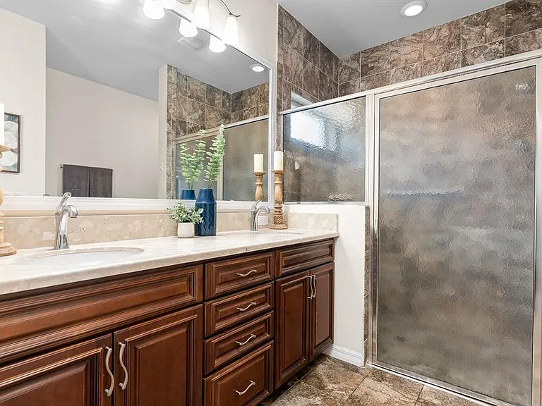 7916 SW 80th Dr — Photo 21
