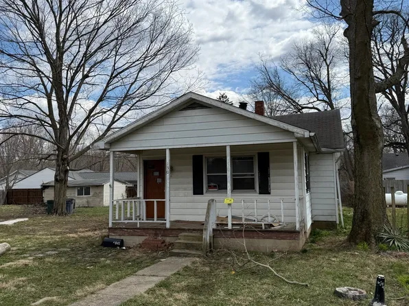 130 Hiawatha Dr, Noblesville, IN 46062