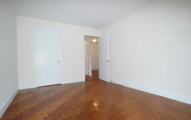 Rented by BLU Real Estate | media 7