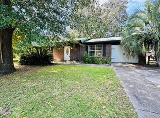 8901 Crook Hollow Rd, Panama City, FL 32404