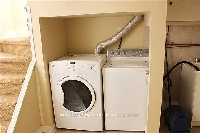 260 Axminster Dr #BASEMENT — Photo 8