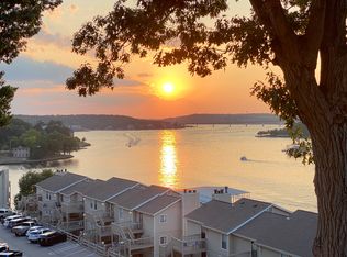 732 Indian Pointe #732, Osage Beach, MO 65065