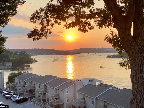 732 Indian Pointe #732, Osage Beach, MO 65065