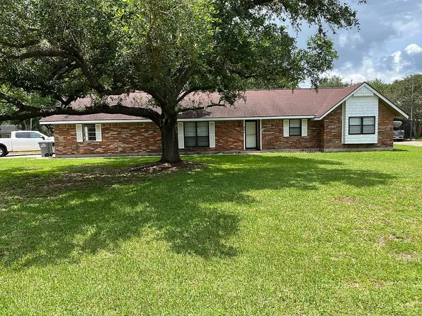 301 Simpson Rd, Victoria, TX 77904