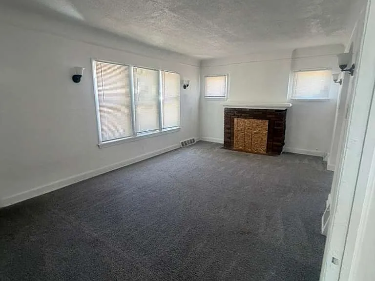 9188 Northlawn St — Photo 4