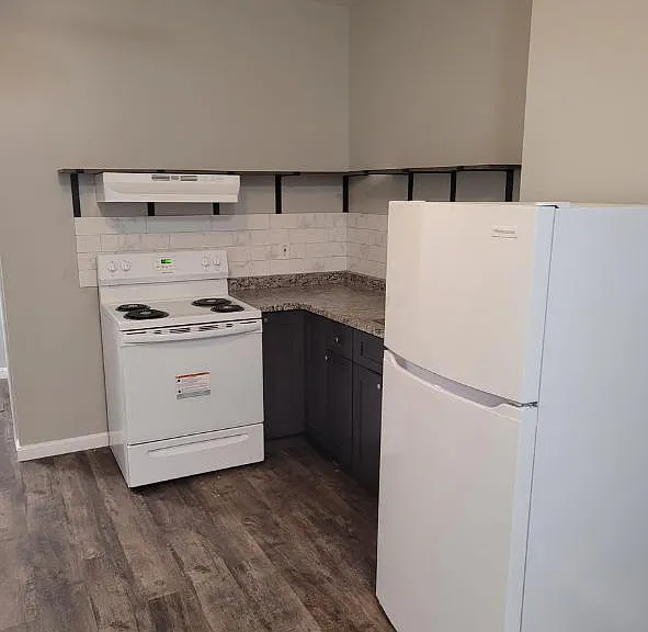 628 N Carrollton Ave — Photo 6