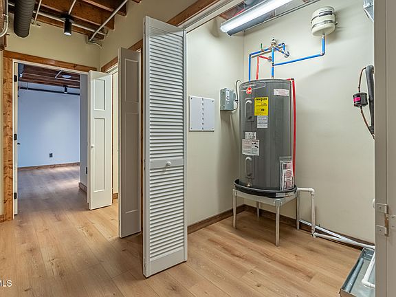 3rd image of 453 E Main St #500