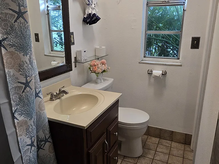 901 Briarwood Ave — Photo 14