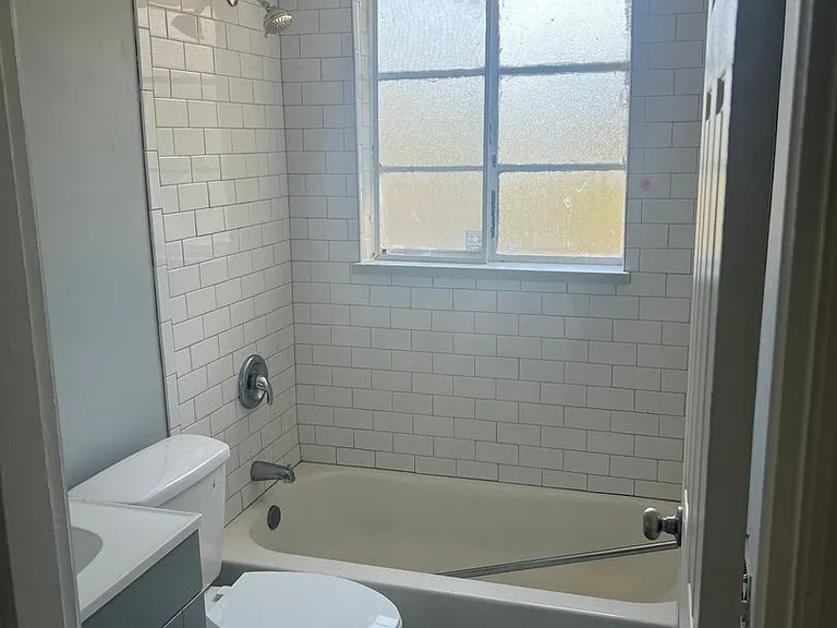 1155 Linda Vista Ave — Photo 5