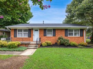 110 Eastway Ln, Graham, NC 27253