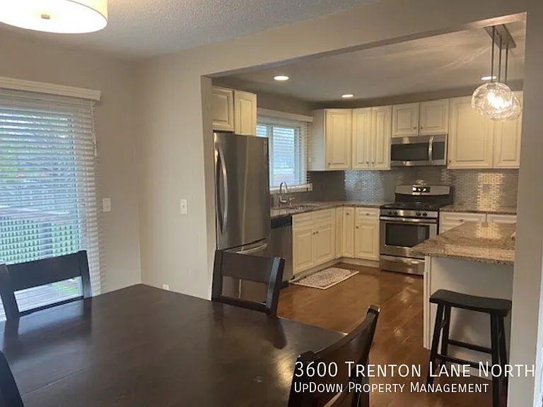 3600 Trenton Ln N — Photo 11